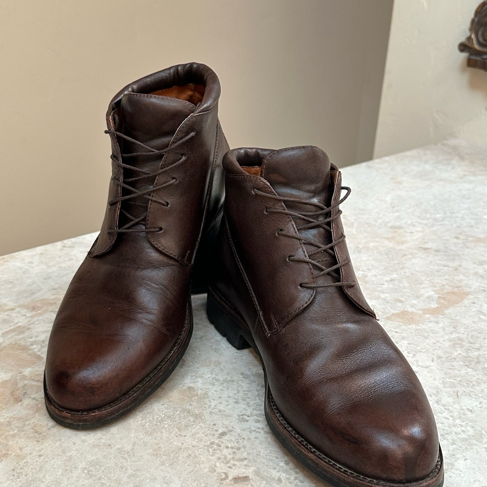 Cole Haan Classic Brown Leather Men's Chukka Boots Size 10. - Picture 2 of 6